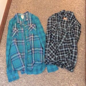 🍂Mudd and Mossimo - Set of two plaid shirts🍂